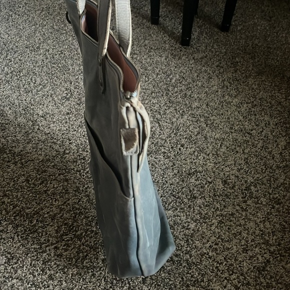 ABLE Selam Magazine Tote - BLUE GRaY - Picture 9 of 16